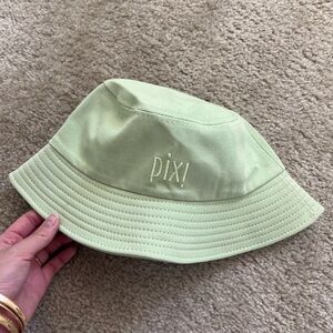 Women Light Green Bucket Hat